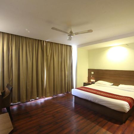 Hotel Garnet Durg Exterior photo